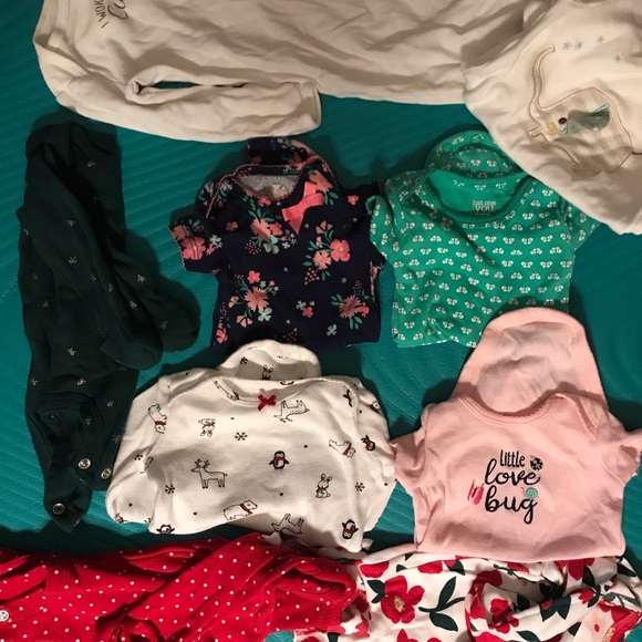 Newborn babygirl onesies bundle - Picture 2 of 4